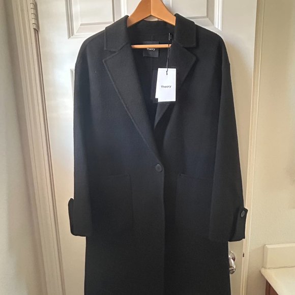 Theory easy one button coat in Double-Face Wool-Cashmere Black Classic - Picture 4 of 6